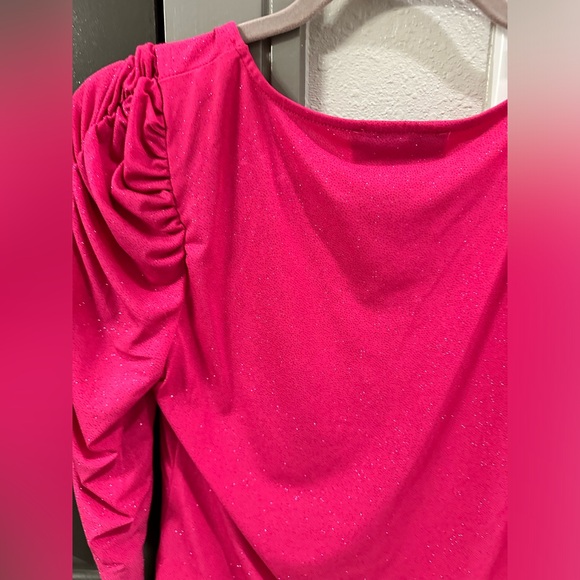 CeCe Pink Top with Shimmer NWOT Barbie Pink Small - Picture 5 of 8